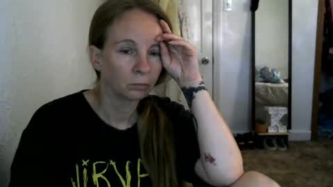 Snapshot of milastoned chatting on July 27, 2026, 2:13 pm Mila online show from July 27, 2026, 2:13 pm