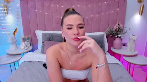 Mia online show from March 1, 2025, 8:45 am