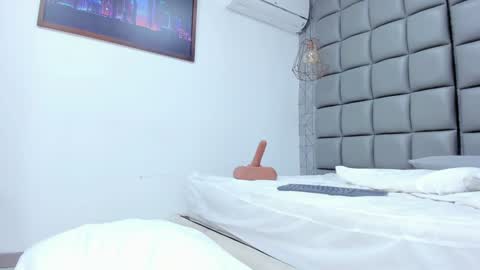 Snapshot of mile_u chatting on February 5, 2025, 6:46 am Milena online show from February 5, 2025, 6:46 am