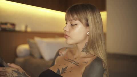 M  Telegram mamagotachannel online show from April 8, 2026, 7:52 am