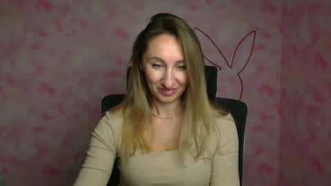 Milena online show from April 15, 2026, 5:58 am