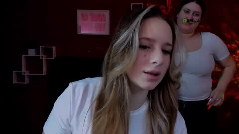 Snapshot of miles_candy chatting on February 19, 2026, 8:16 pm Sweet Miles online show from February 19, 2026, 8:16 pm