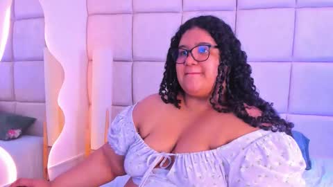 Miley online show from November 11, 2025, 9:15 pm