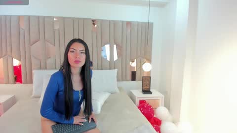 miley_rose1 online show from February 18, 2025, 11:30 pm