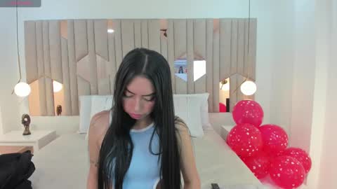 miley_rose1 online show from February 20, 2025, 8:36 pm