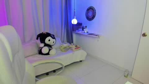  IEY EY  online show from November 19, 2025, 3:06 am