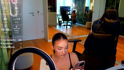 Snapshot of mileysin chatting on May 5, 2026, 1:30 pm Miley Sin online show from May 5, 2026, 1:30 pm
