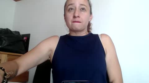 Valeria online show from May 22, 2026, 5:51 pm