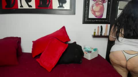 Snapshot of milfhotmature chatting on May 25, 2026, 8:09 am laura online show from May 25, 2026, 8:09 am