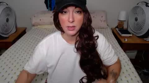 MILF Monee online show from October 14, 2025, 4:08 pm