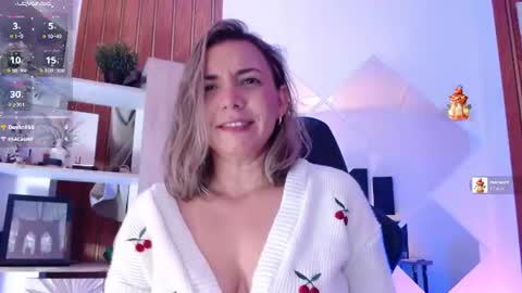 Snapshot of milfsecret69 chatting on July 18, 2026, 11:03 am Sara online show from July 18, 2026, 11:03 am