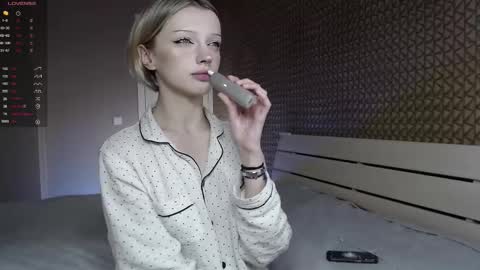 Mila 3 aka Deepthroat World Champion online show from September 16, 2025, 2:45 am