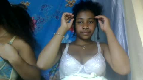 Snapshot of milinasy chatting on June 25, 2026, 6:56 pm milinasy online show from June 25, 2026, 6:56 pm