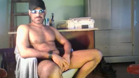 Snapshot of militaryx chatting on June 4, 2026, 12:16 am militaryx online show from June 4, 2026, 12:16 am