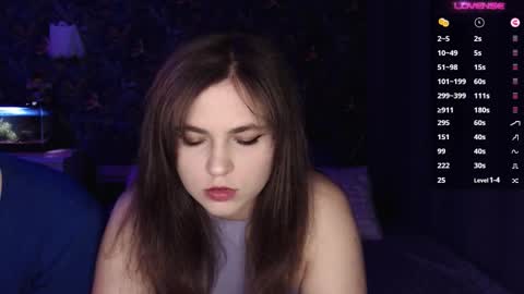 Stella and Neo online show from September 19, 2025, 4:25 am