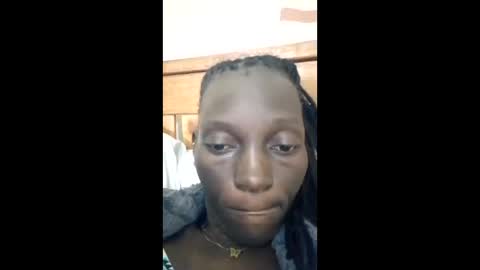 milkanechesa39 online show from April 18, 2026, 7:51 pm