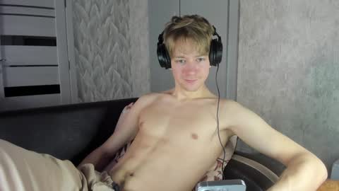 Isaac online show from February 3, 2025, 6:02 am