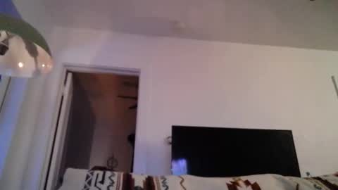 milknhunnny online show from January 13, 2026, 4:40 am