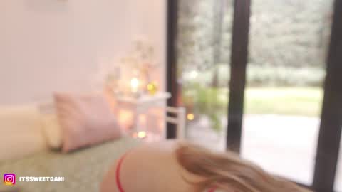 Snapshot of milky_0 chatting on May 9, 2026, 7:08 pm milky_0 online show from May 9, 2026, 7:08 pm