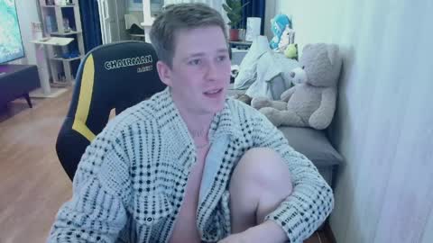 Snapshot of milkyfap chatting on March 29, 2026, 2:33 am Mark and Elsa online show from March 29, 2026, 2:33 am