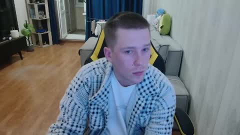 Snapshot of milkyfap chatting on April 15, 2026, 9:26 pm Mark and Elsa online show from April 15, 2026, 9:26 pm