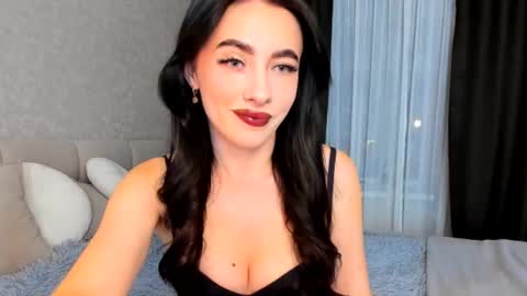 milla moore online show from October 5, 2025, 5:00 pm