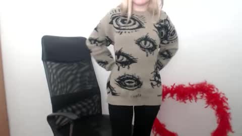 Snapshot of millaloveli chatting on February 23, 2026, 8:12 am millaloveli online show from February 23, 2026, 8:12 am