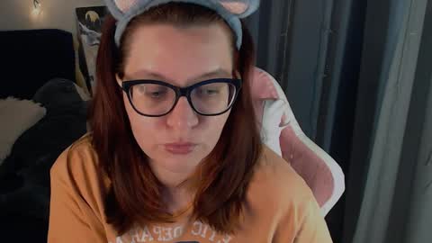 Snapshot of millapoolys chatting on May 18, 2026, 10:32 am Milla online show from May 18, 2026, 10:32 am