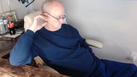 millenium0129 online show from February 1, 2025, 2:16 am