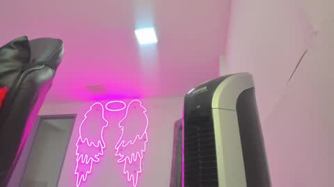 Snapshot of miller_silvana chatting on April 24, 2026, 11:34 am miller_silvana online show from April 24, 2026, 11:34 am