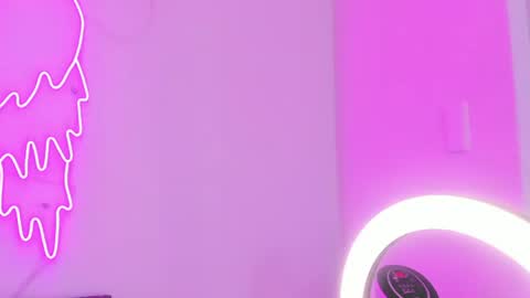 miller_silvana online show from June 27, 2026, 11:37 am
