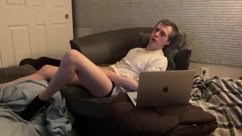 SlimnHungOH online show from December 11, 2024, 6:20 pm