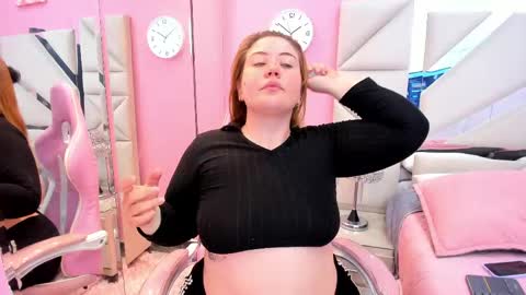 Snapshot of millers_rousse chatting on May 7, 2026, 1:27 pm millers_rousse online show from May 7, 2026, 1:27 pm