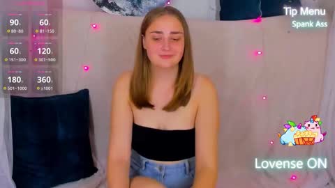 Milly online show from September 20, 2025, 1:39 am