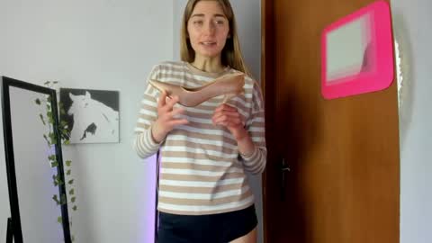 Snapshot of millie_lacroix chatting on March 18, 2026, 1:58 pm millie_lacroix online show from March 18, 2026, 1:58 pm