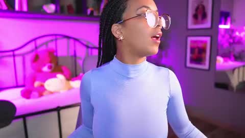 millie_volturi online show from July 28, 2026, 3:21 pm