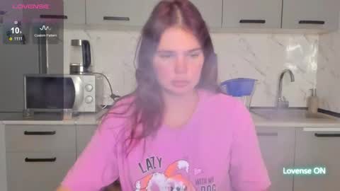 Snapshot of milly_brown_ chatting on November 2, 2025, 4:20 pm Welcome My name is Tina online show from November 2, 2025, 4:20 pm