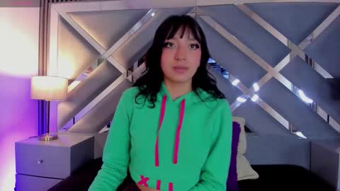 Snapshot of milly_cute chatting on November 30, 2025, 4:05 am milly_cute online show from November 30, 2025, 4:05 am