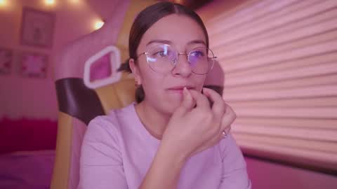 MILLY online show from February 3, 2026, 6:57 pm