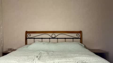 Milly online show from March 4, 2025, 3:26 pm