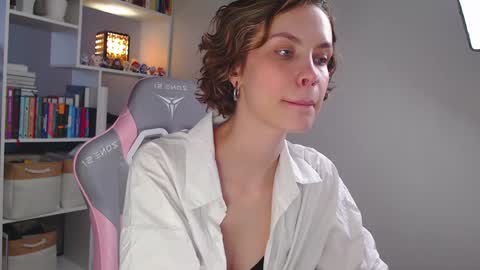 Snapshot of milly_ross23 chatting on December 13, 2024, 7:58 am Milly online show from December 13, 2024, 7:58 am