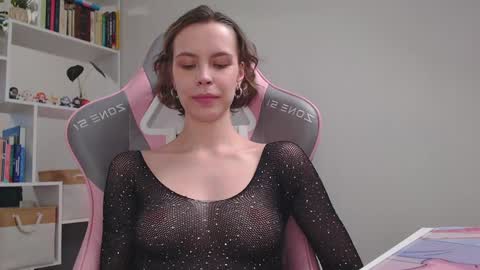 Snapshot of milly_ross23 chatting on January 21, 2025, 9:46 am Milly online show from January 21, 2025, 9:46 am