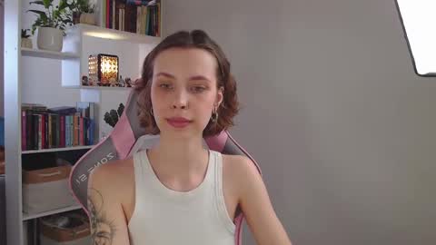 Snapshot of milly_ross23 chatting on March 1, 2025, 6:46 am Milly online show from March 1, 2025, 6:46 am