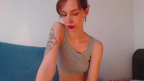 Snapshot of milly_ross23 chatting on September 16, 2025, 9:21 am Milly online show from September 16, 2025, 9:21 am