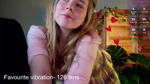 Snapshot of milly_shy chatting on February 17, 2025, 9:56 am Milly online show from February 17, 2025, 9:56 am