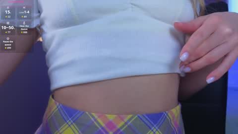 Snapshot of milly_shy chatting on October 20, 2025, 6:58 am Milly online show from October 20, 2025, 6:58 am