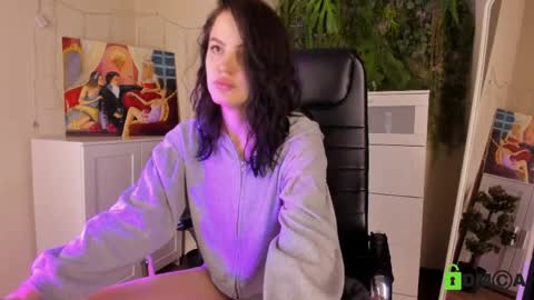 milro12 online show from April 6, 2026, 3:57 pm