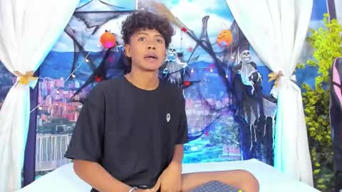 miltondelis online show from October 22, 2025, 3:29 am