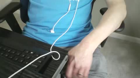 milwaukeebadger24 online show from April 17, 2026, 8:34 pm