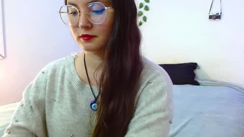 Snapshot of mily_baker chatting on January 7, 2025, 10:30 pm mily_baker online show from January 7, 2025, 10:30 pm